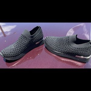 Kenneth Cole black studded 🤩womens shoes